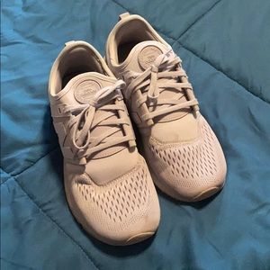 New Balance purple tennis shoes